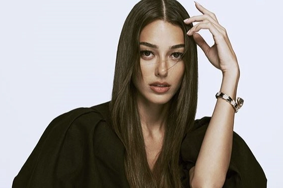 Dilan Deniz kaç dil biliyor? Dilan Çiçek Deniz filmleri ve TV dizileri