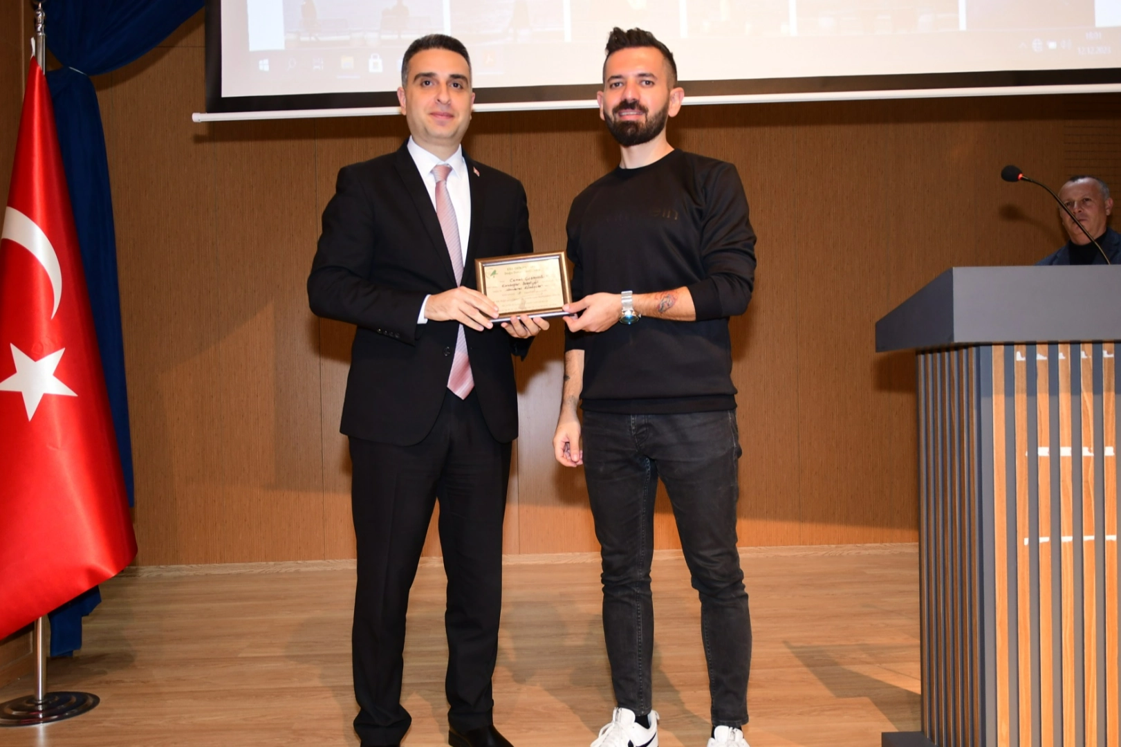 Mobilya Akademi'de “Neden Tasarım” semineri düzenlendi