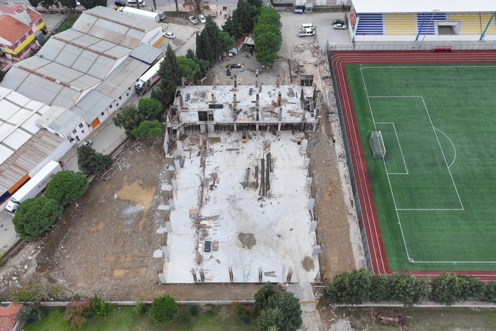 Seferihisar İzzet Gül Stadı modern bir kompleks haline gelecek