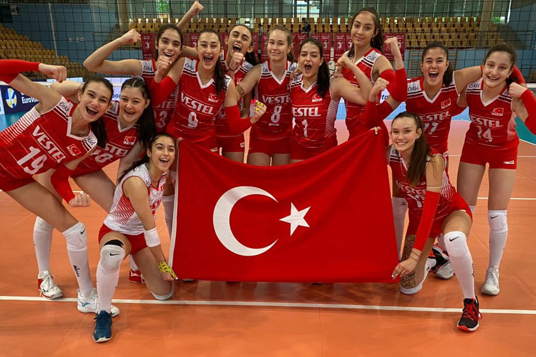 Voleybol altyapı milli takım sporcu taramaları İzmir'de yapılacak