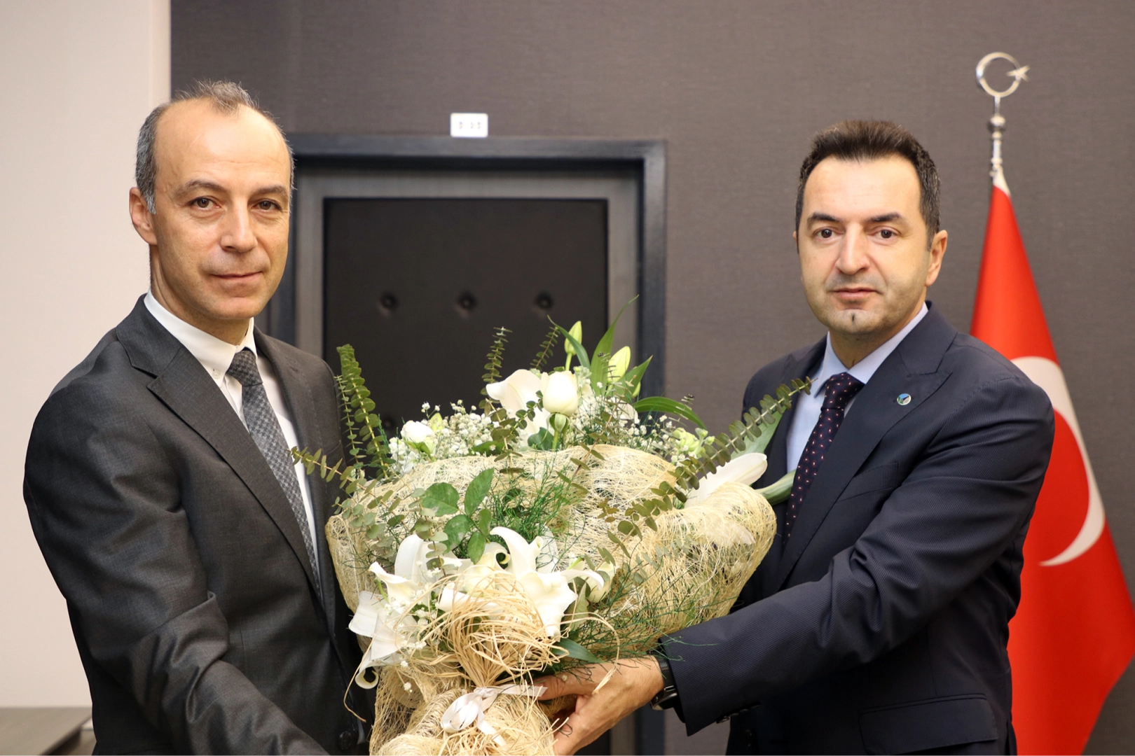 DSİ 2.Bölge’de bayrak değişimi haberinin görseli