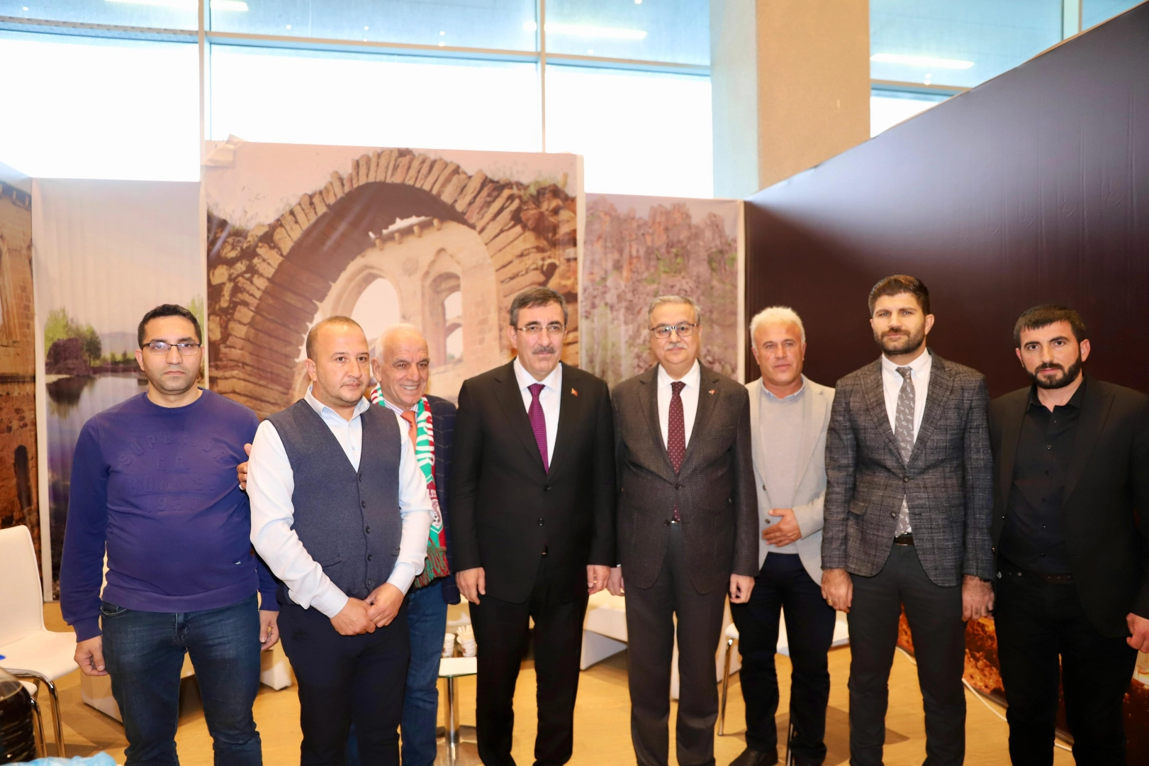 Cumhurbaşkanı Yardımcısı Cevdet Yılmaz Diyarakır'da haberinin görseli