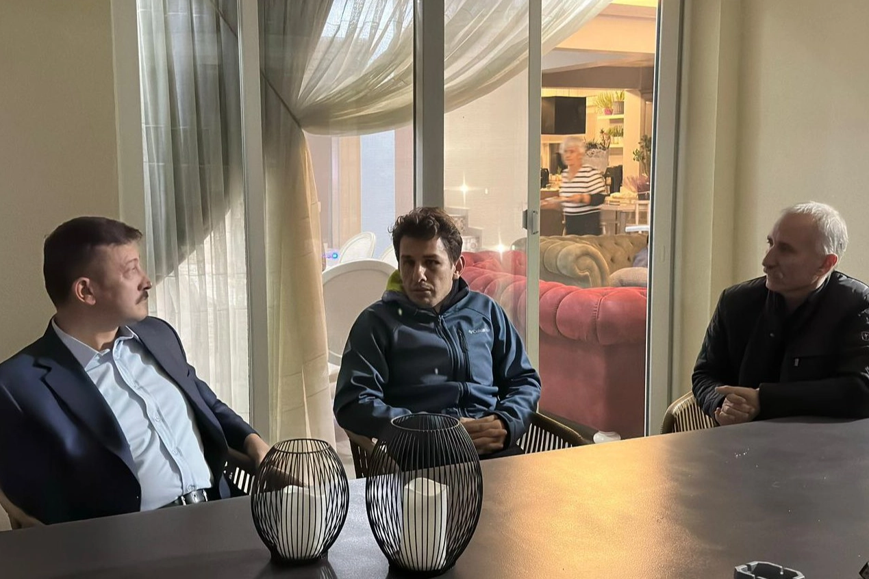 Hamza Dağ’dan Halil Umut Meler’e ziyaret haberinin görseli