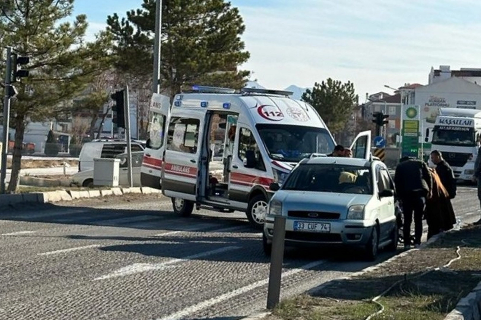 Konya’da kaza: Tanker otomobile çarptı haberinin görseli