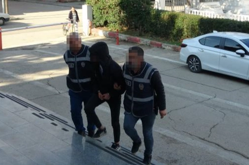 Kız arkadaşına çarpan aracı kundaklamıştı… haberinin görseli