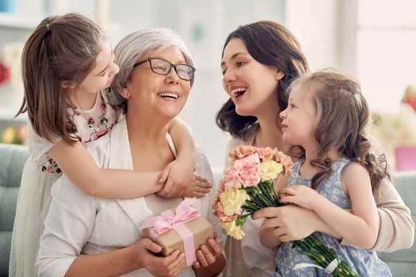 Anneler Günü’nde ne yazılır? En güzel Anneler Günü sözleri