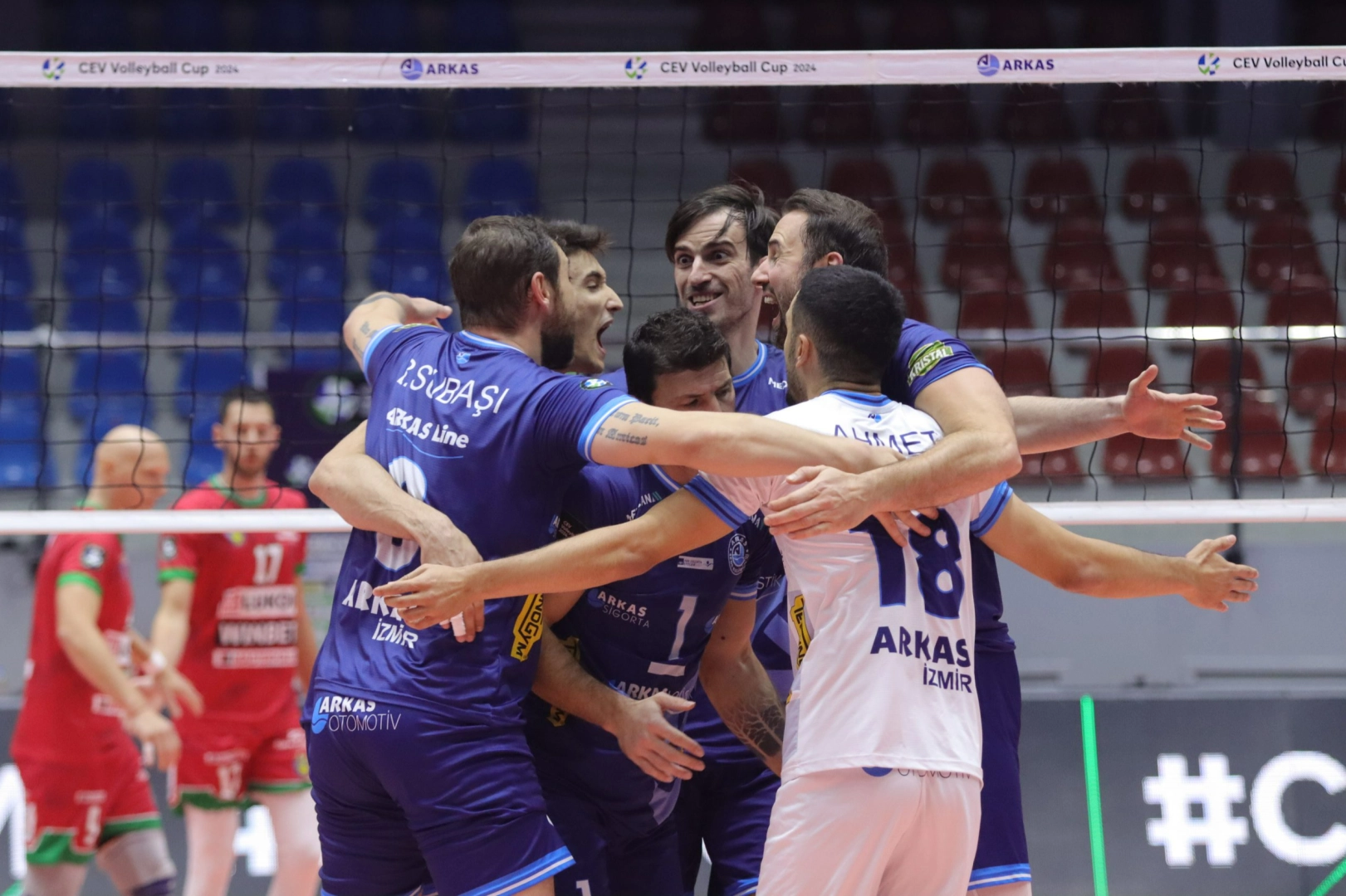 Arkas Spor, CEV Kupası'nda yarın Çekya'da CEZ Karlovarsko ile karşılaşacak haberinin görseli