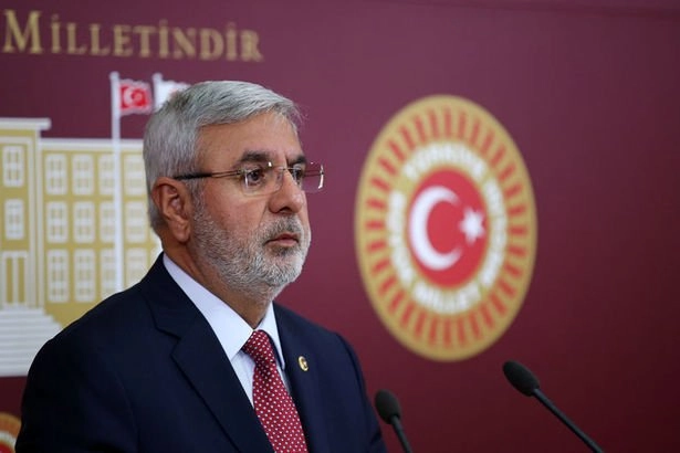 Mehmet Metiner kimdir? Eğitimi ve siyasi hayatı