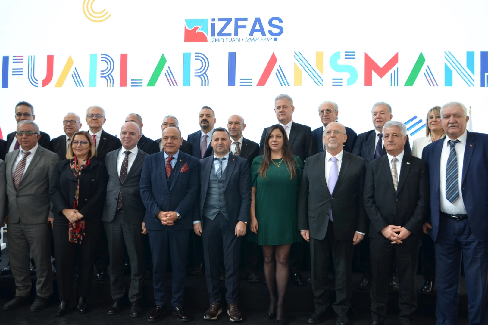 İzmir, 2024 Fuarlarıyla Dünya Ticaretinin Merkezi Olacak haberinin görseli