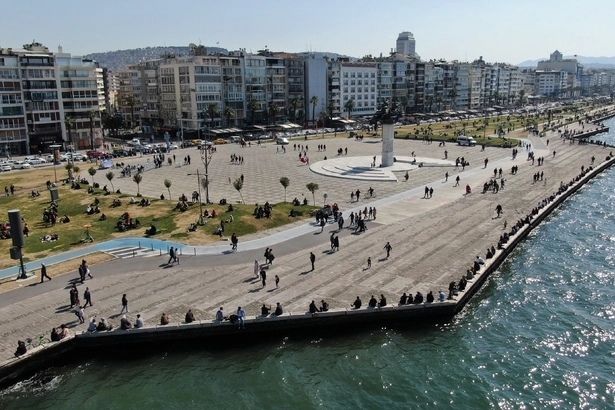 İzmir'de bugün hava nasıl olacak? İşte saatlik hava durumu 19.12.2023