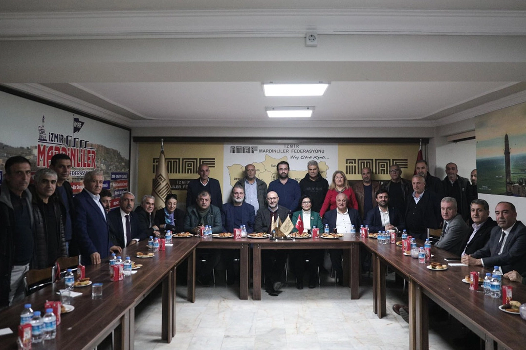 İzmir'in Belediye Başkan Aday Adayı Buğra Gökce'den İzmir için söz!