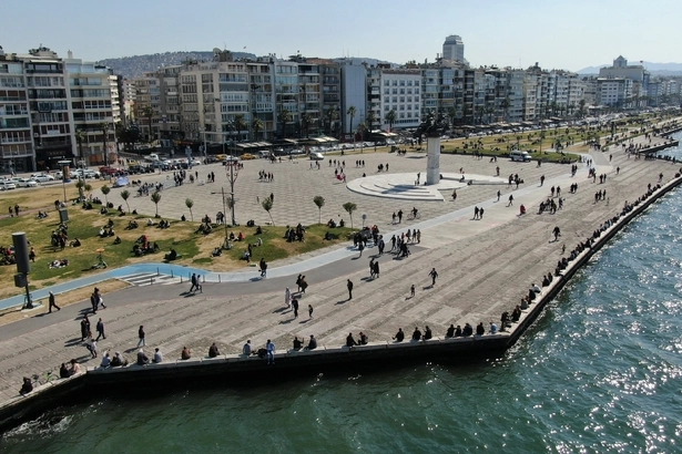 İzmir'de bugün hava nasıl olacak? İşte saatlik hava durumu 20.12.2023