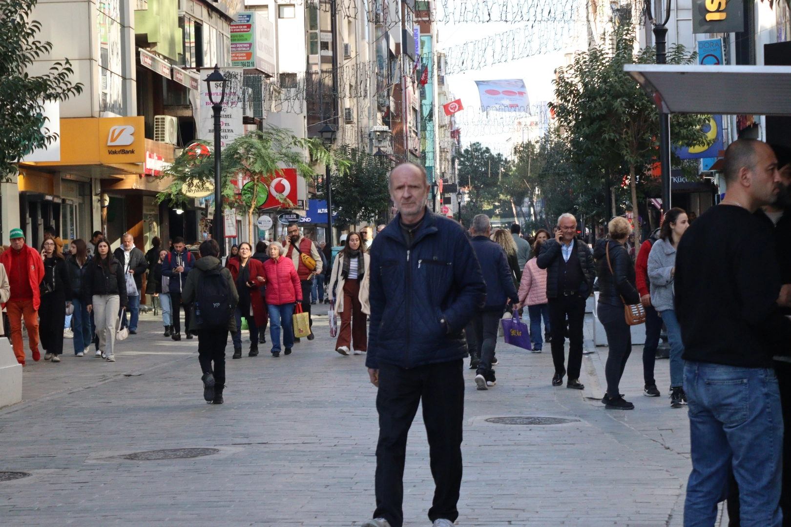 Karşıyakalılar deprem korkusundan başka ilçelere taşınıyor