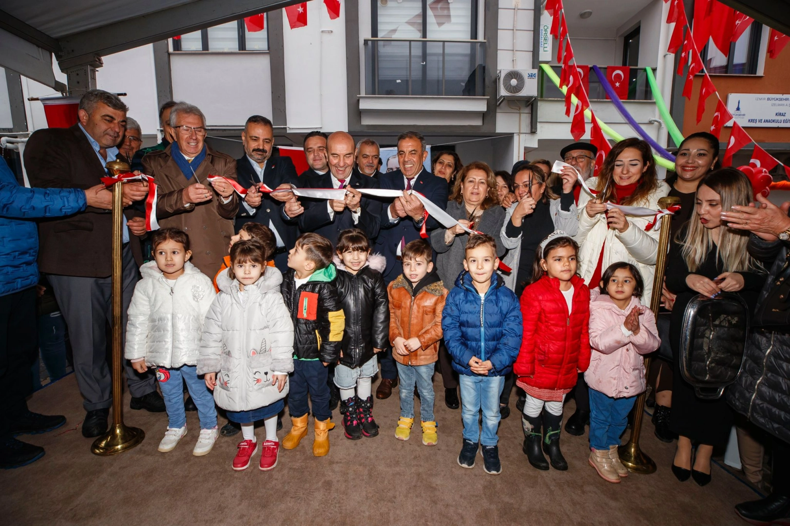 Tunç  Soyer: Eğitimde fırsat eşitliğini teminat altına aldık