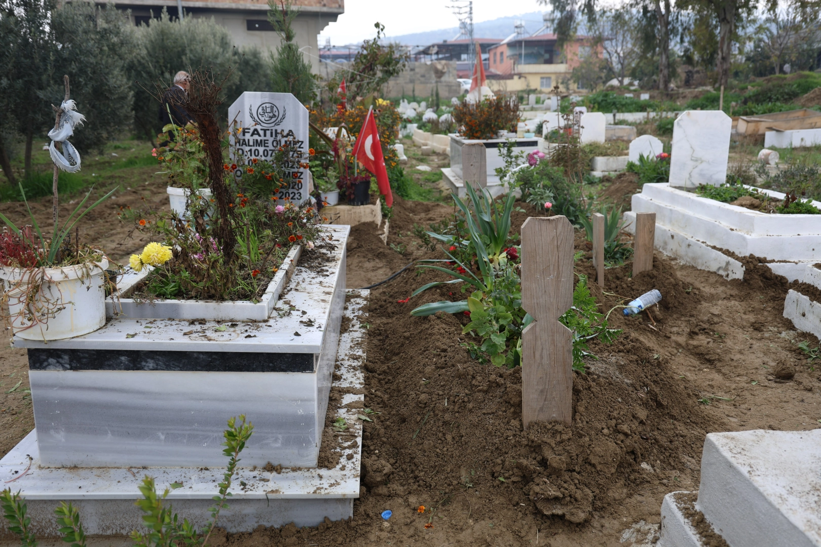 Enkaz başında cebindeki bisküviyle yürekleri dağlamıştı…  Kansere yenik düştü