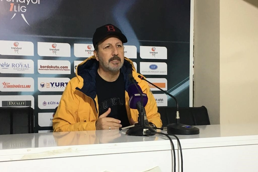 Bandırmaspor, Taner Taşkın ile yollarını ayırdı haberinin görseli