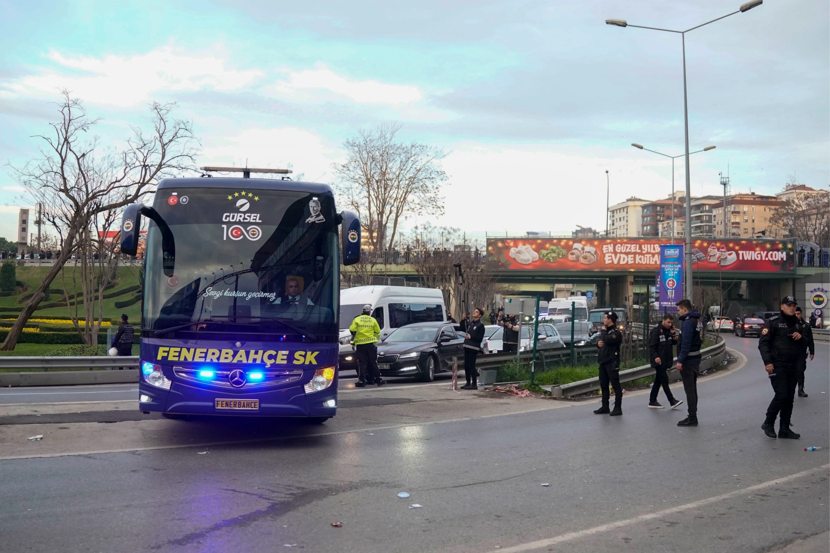 Fenerbahçe stada ulaştı haberinin görseli
