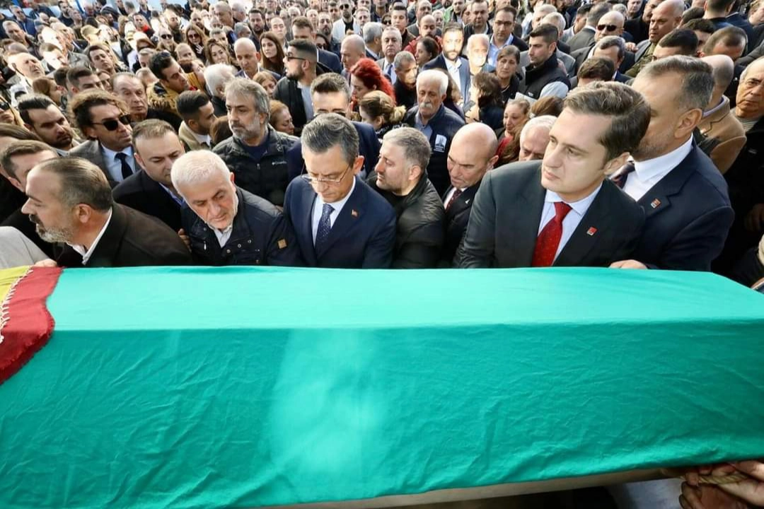 Kaya’nın annesi son yolculuğuna uğurlandı haberinin görseli