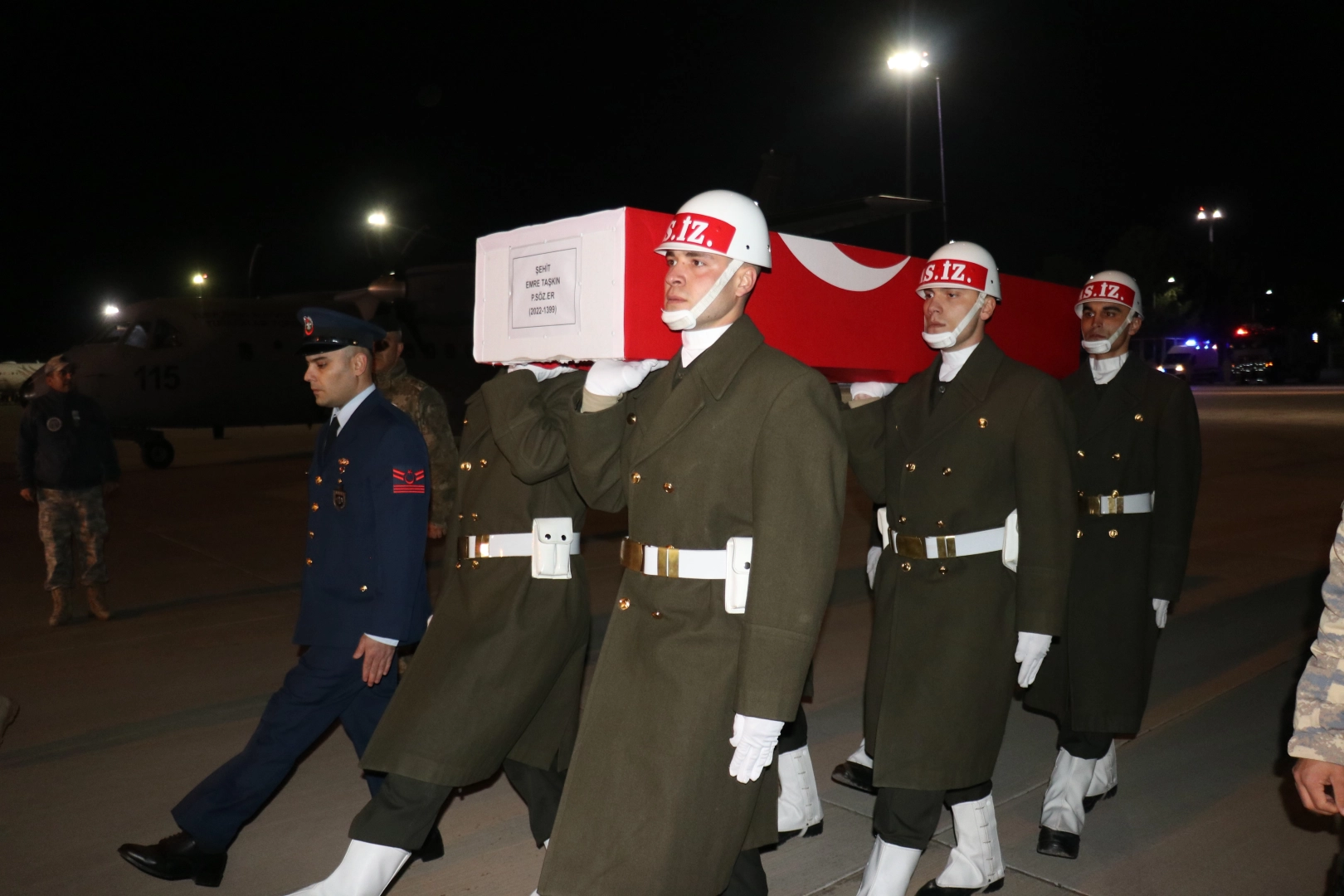 Piyade Sözleşmeli Er Emre Taşkın'ın naaşı memleketine getirildi