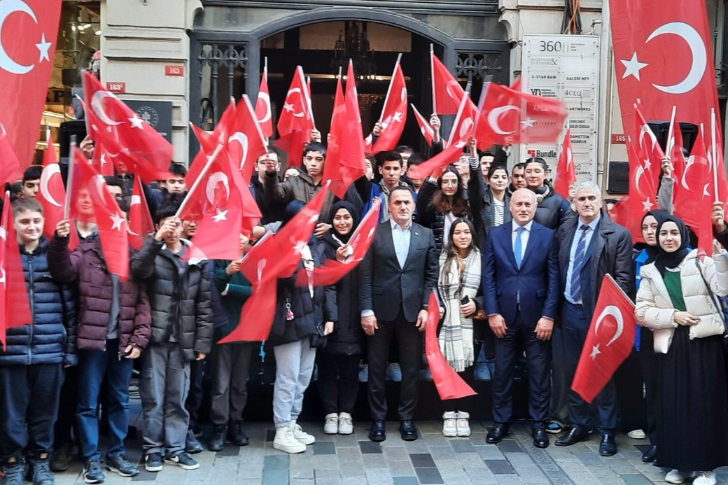 Mehmet Akif Ersoy, İstiklal Caddesi’nde anıldı