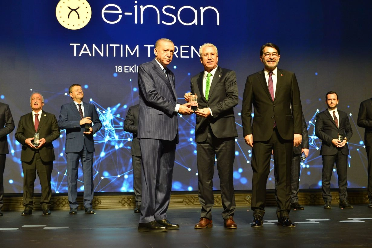 EÜ dört yıldır lider üniversite haberinin görseli
