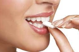 Sakız çiğneme alışkanlığı ağız sağlığını koruyor mu? haberinin görseli