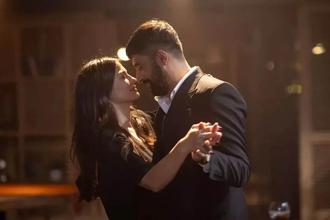 Adım Farah final yapıyor! Adım Farah 27. final bölüm fragmanı yayınlandı haberinin görseli