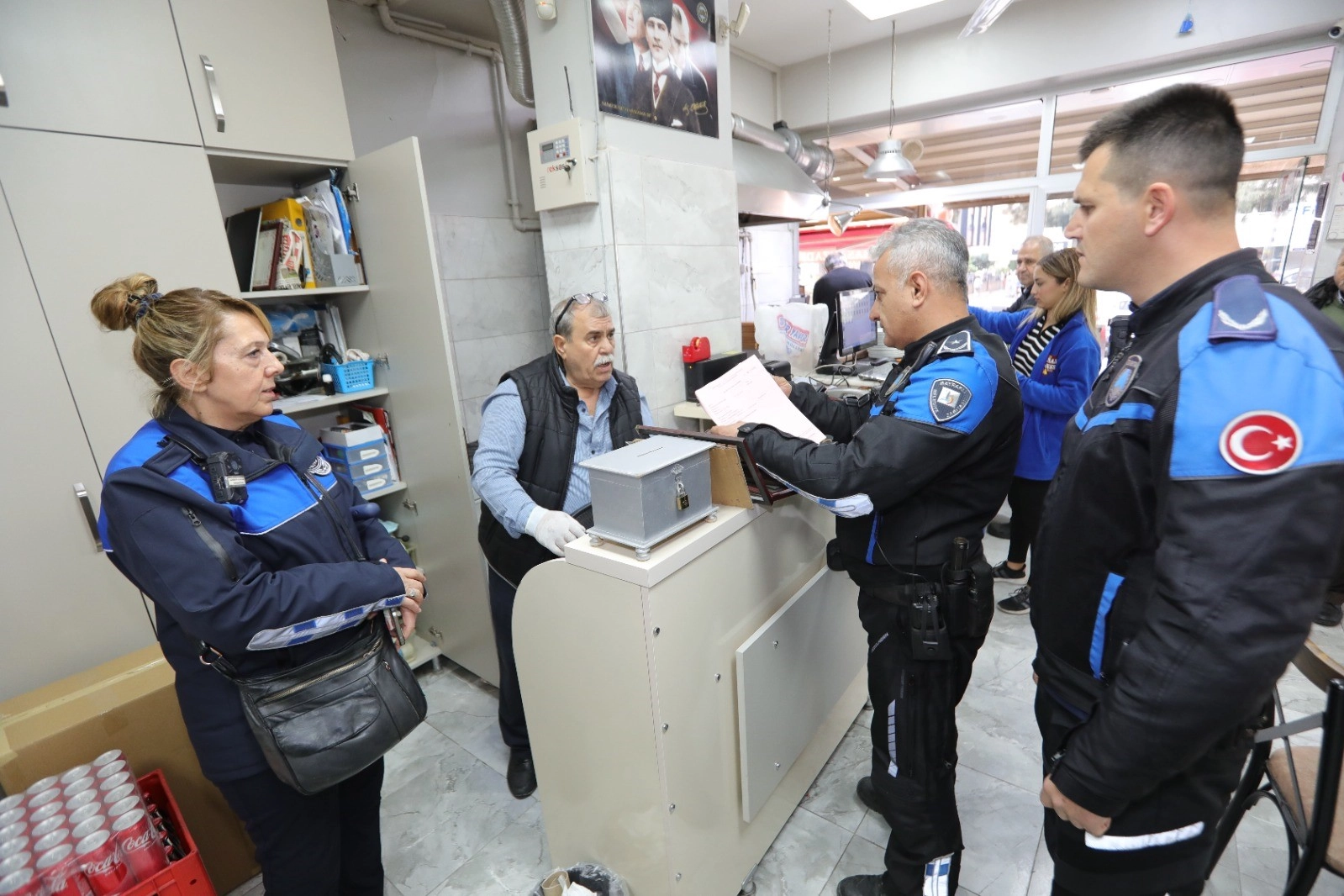 Bayraklı’da yılbaşı denetimi