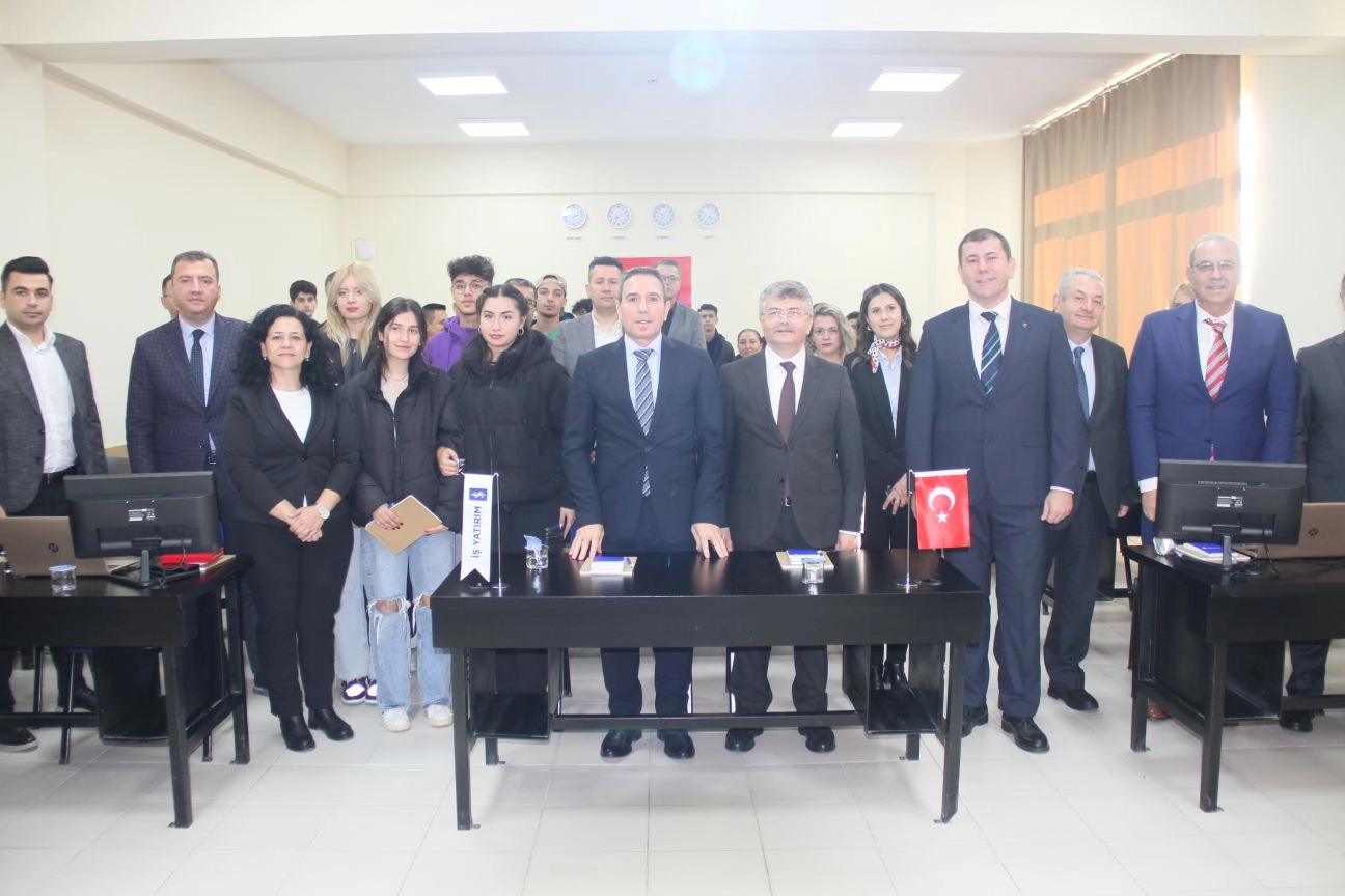 Ege Üniversitesi'nde “Finans Laboratuvarı” hizmete açıldı haberinin görseli