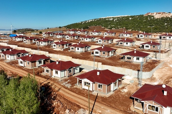 Gaziantep'te kalıcı deprem konutlarının yapımı devam ediyor