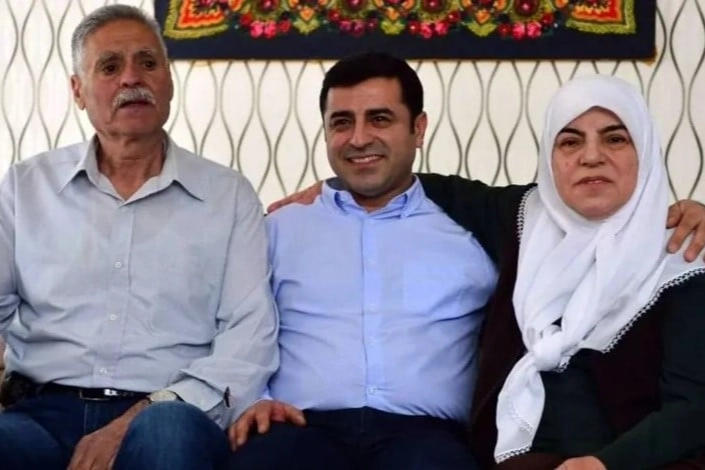 Selahattin Demirtaş’ın babası vefat etti haberinin görseli