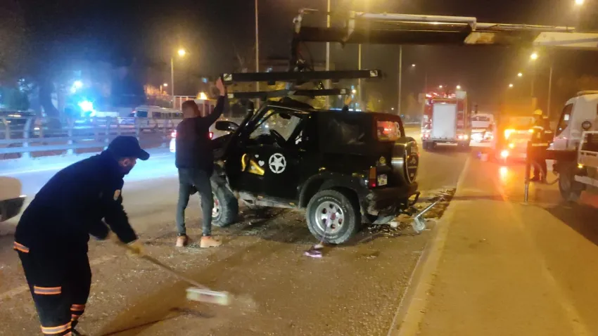 Denizli’de trafik kazası: Takla atan araçtan burnu bile kanamadan çıktı haberinin görseli
