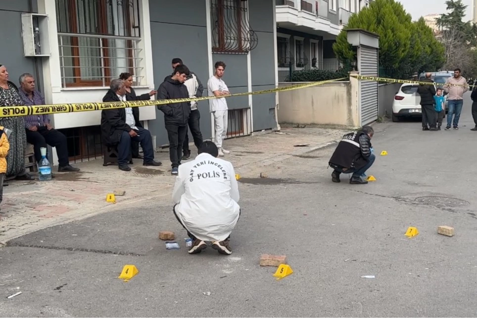 İstanbul’da alacak-verecek kavgasında silahlar konuştu haberinin görseli
