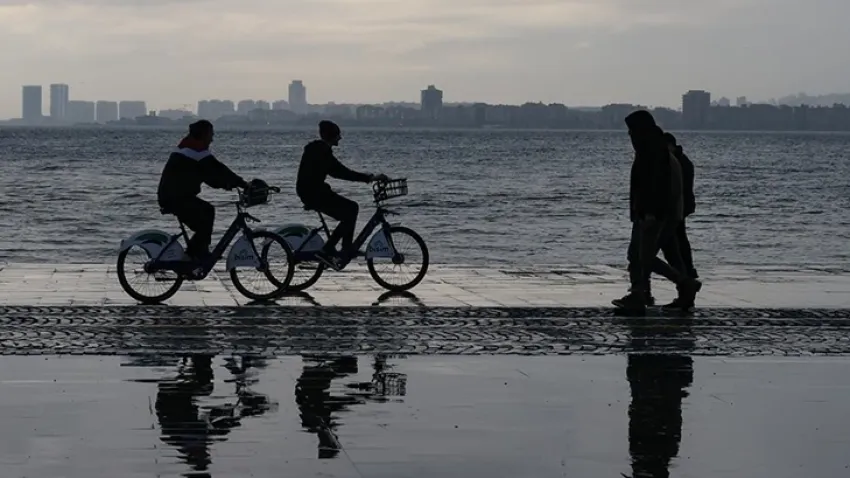 İzmir'de bugün hava nasıl olacak? İşte saatlik hava durumu 01.01.2024 haberinin görseli
