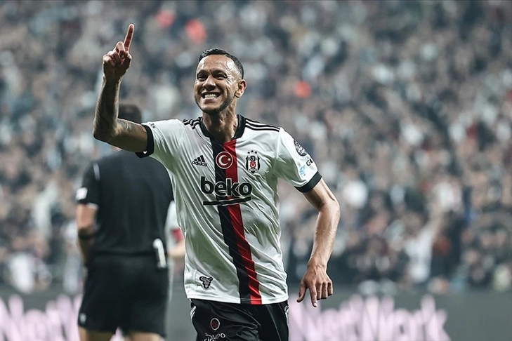 Josef de Souza Süper Lige geri döndü! İşte yeni takımı haberinin görseli