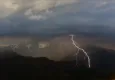 Kontrol kulesine yıldırım çarptı! Tüm uçuşlar iptal