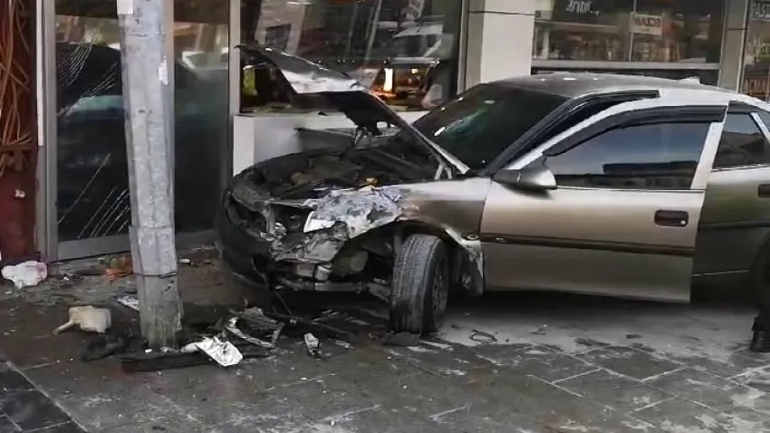 Sakarya’da yılın ilk günü feci kaza haberinin görseli