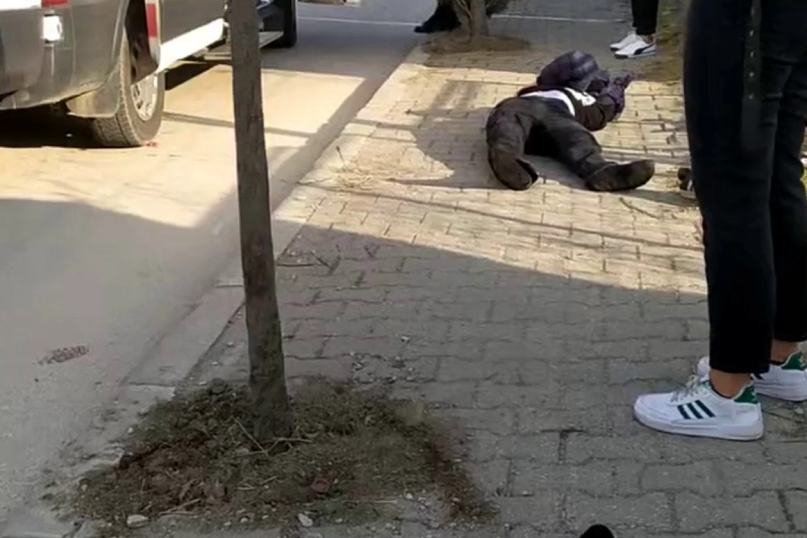 Tokat’ta feci kaza: Üzerine teker düşen şahıs hayatını kaybetti haberinin görseli