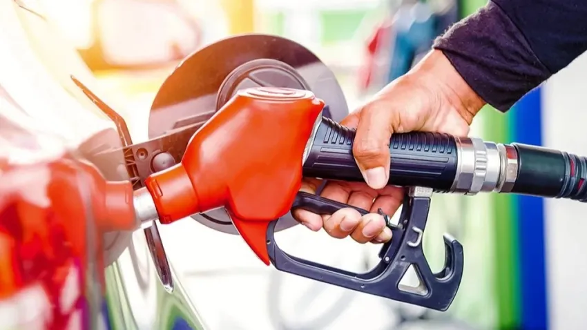 Yeni zam kapıda: Akaryakıtın 1 yıllık evrimi