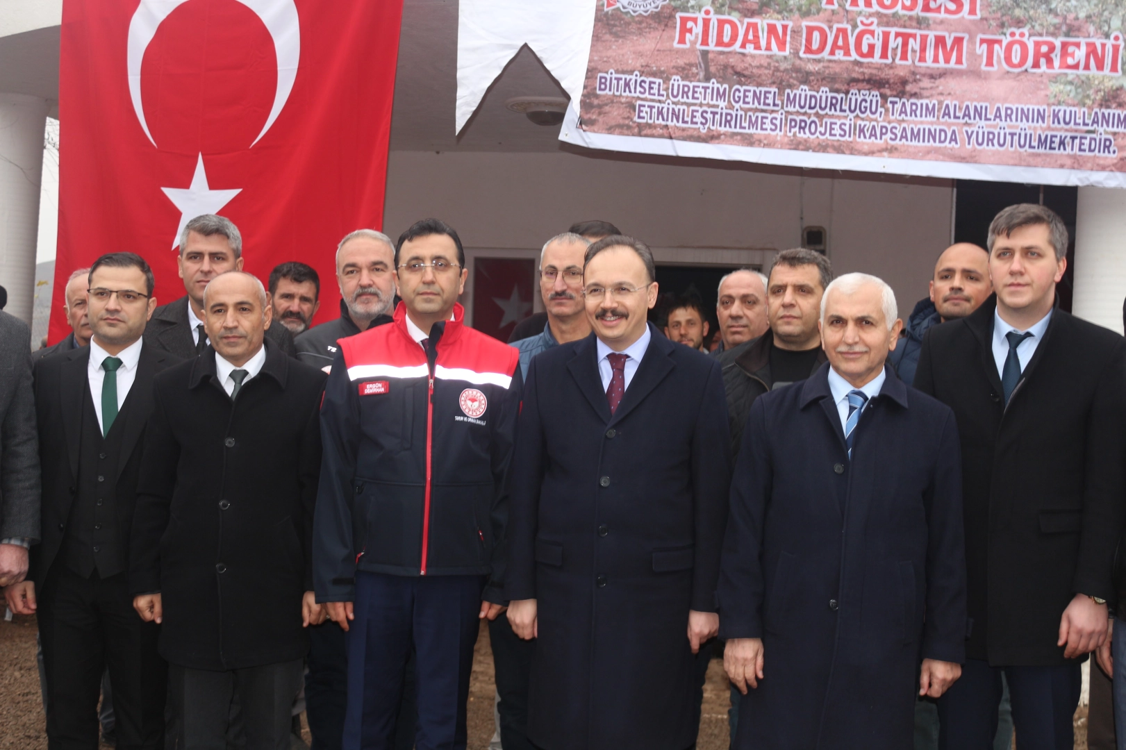 İbrahim Yumaklı, Siirt'te 100 bin fidan dağıtım törenine katıldı haberinin görseli