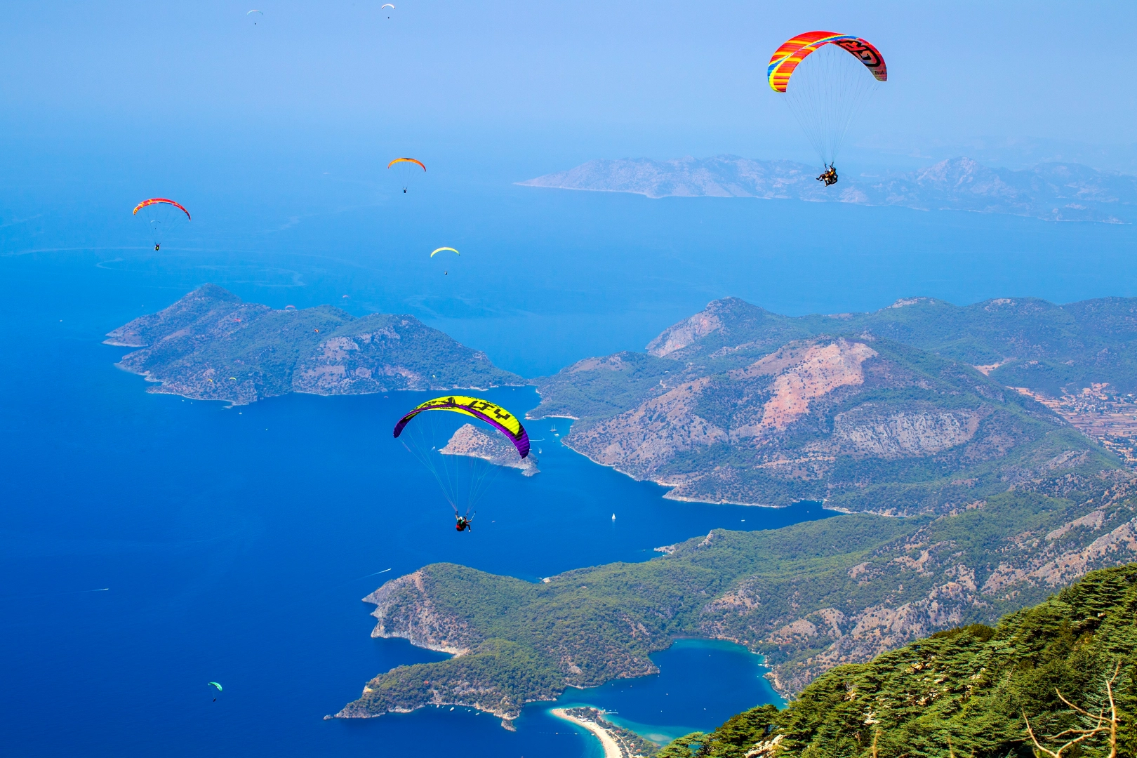 Muğla, yamaç paraşütü uçuş rekoruna ev sahipliği yaptı haberinin görseli