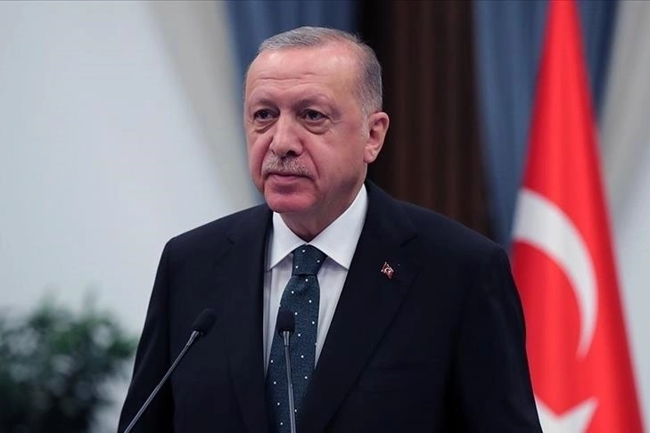 Cumhurbaşkanı Erdoğan, Özgür Özel'den kazandığı tazminatı Mehmetçik Vakfı'na bağışladı haberinin görseli
