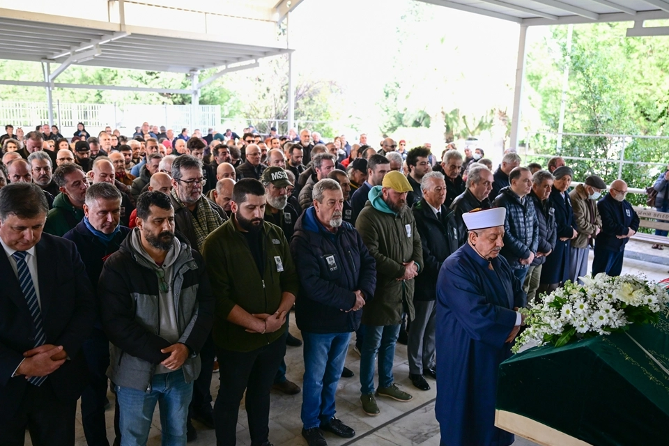 Yönetmen Celen, son yolculuğuna uğurlandı