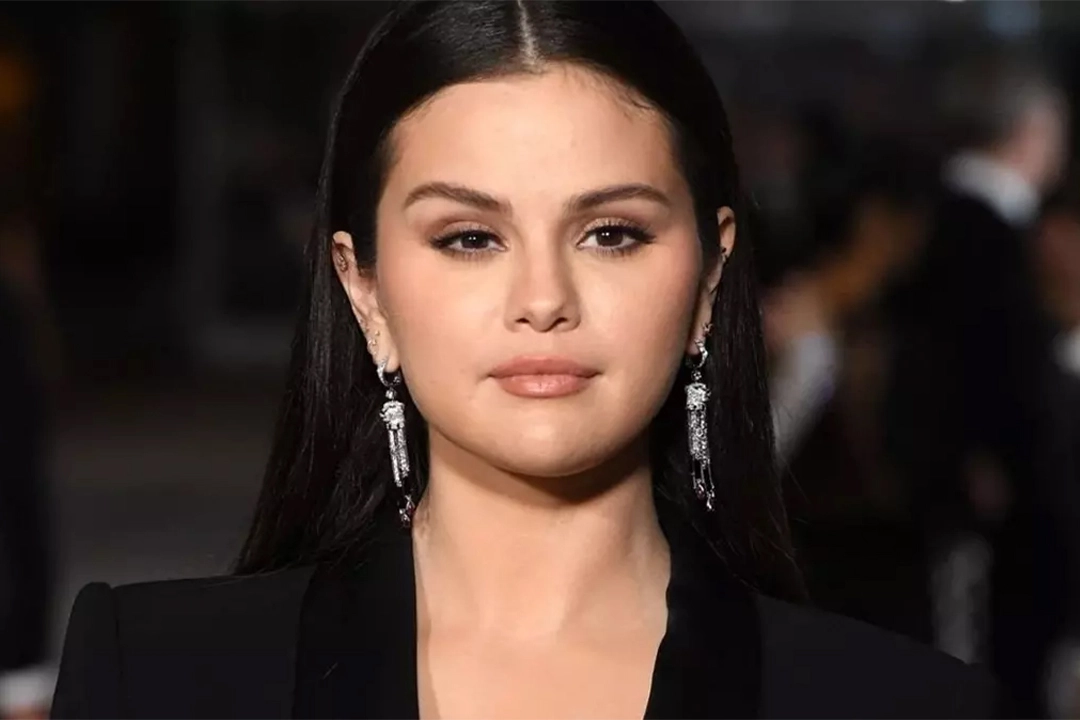 Milyonlarca kişinin ilgiyle takip ettiği Selena Gomez kimdir? Selena Gomez kaç yaşında ünlü oldu?