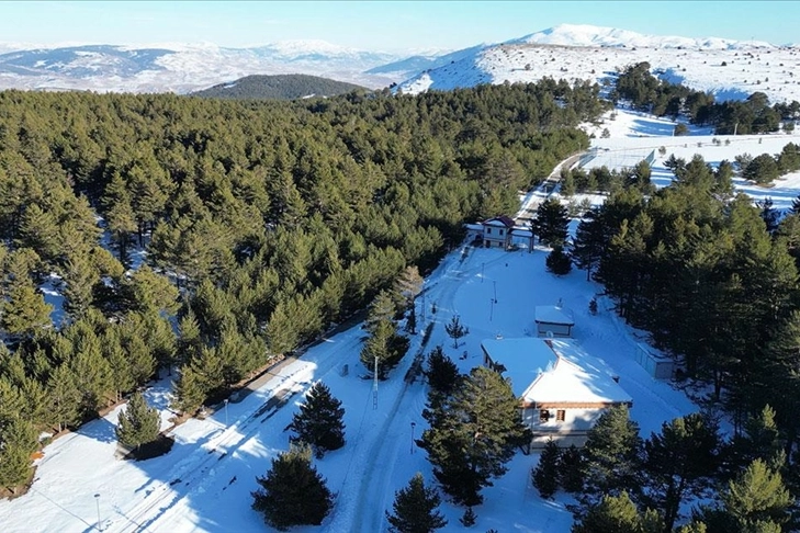 Dumanlı Tabiat Parkı her mevsim turistleri ağırlıyor