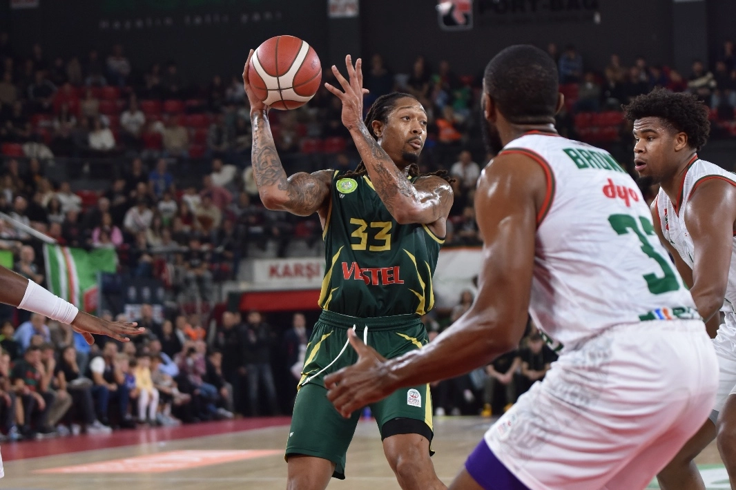 Ege derbisini Potanın Tarzanları kazandı: Pınar Karşıyaka-Manisa BBSK: 87-91 haberinin görseli