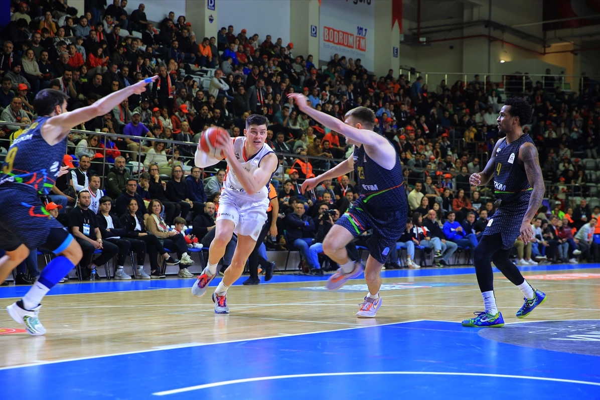 Aliağa Petkimspor, deplasmanda kazandı haberinin görseli