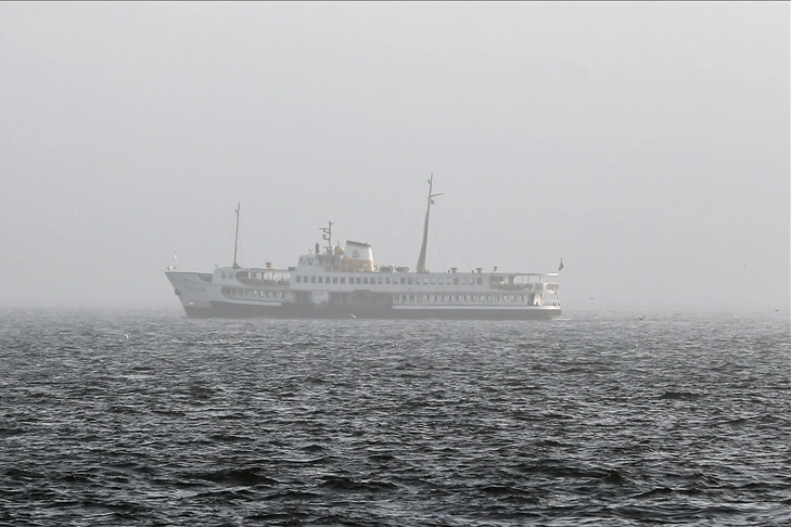 İstanbul'da vapur seferlerine hava muhalefeti