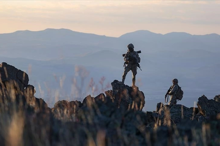 Pençe-Kilit bölgesinde 2 terörist etkisiz hale getirildi