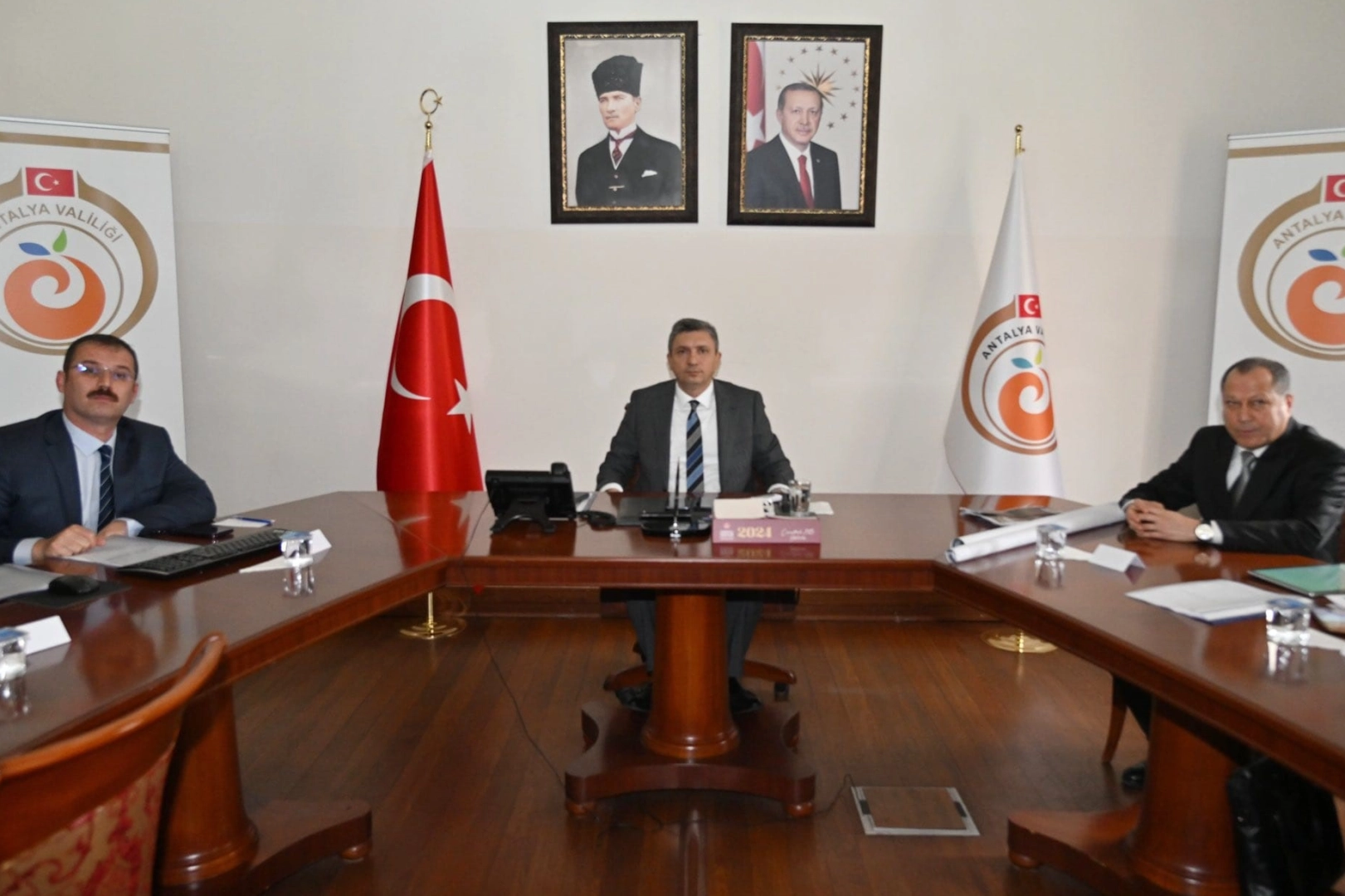 Antalya Adrasan'da daha kaliteli turizm için toplantı haberinin görseli